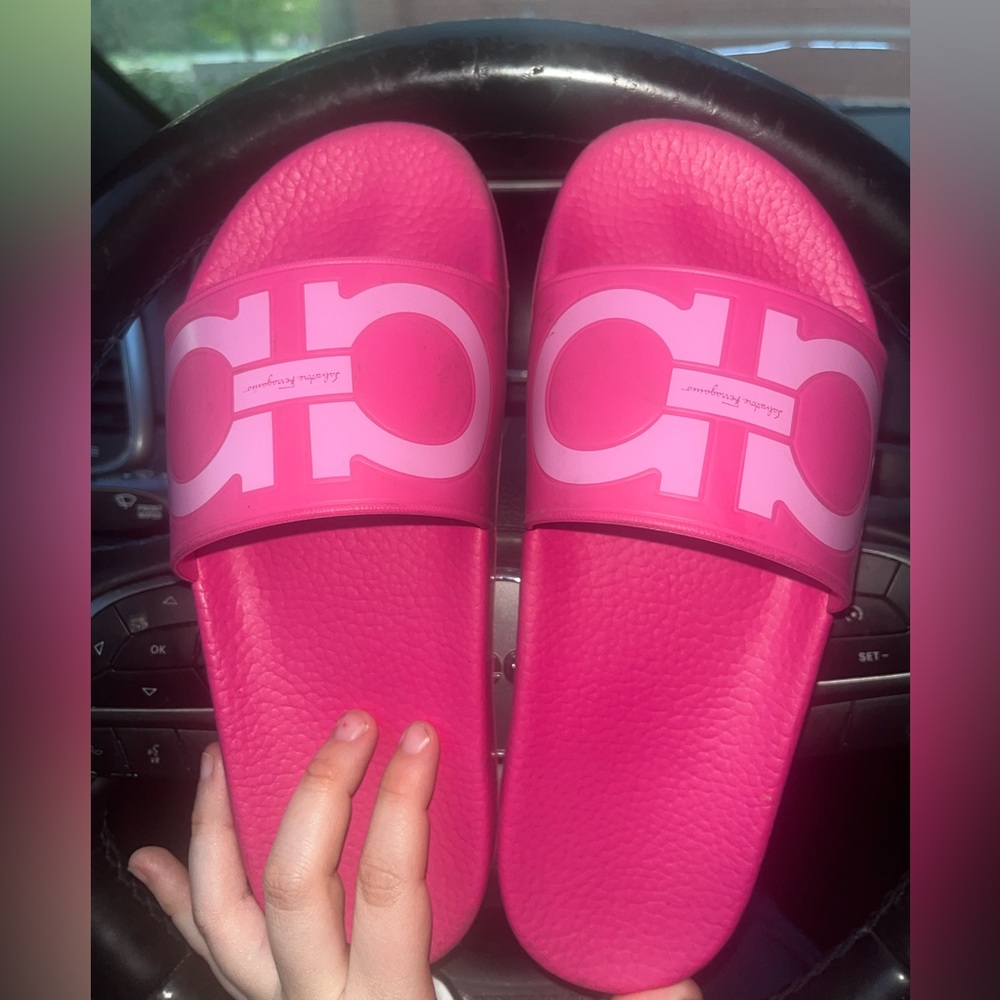 Womens ferragamo slides